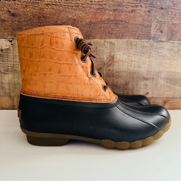 NWOT Leather Waterproof Sperry Saltwater Duck Boots - Picture 1 of 6